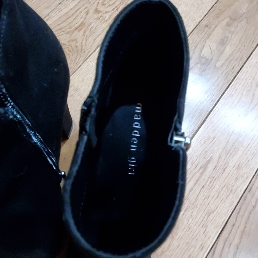 Booties - Picture 3 of 3